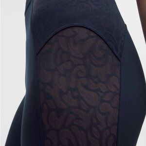 Lululemon paisley sheer lace high rise tight 25”